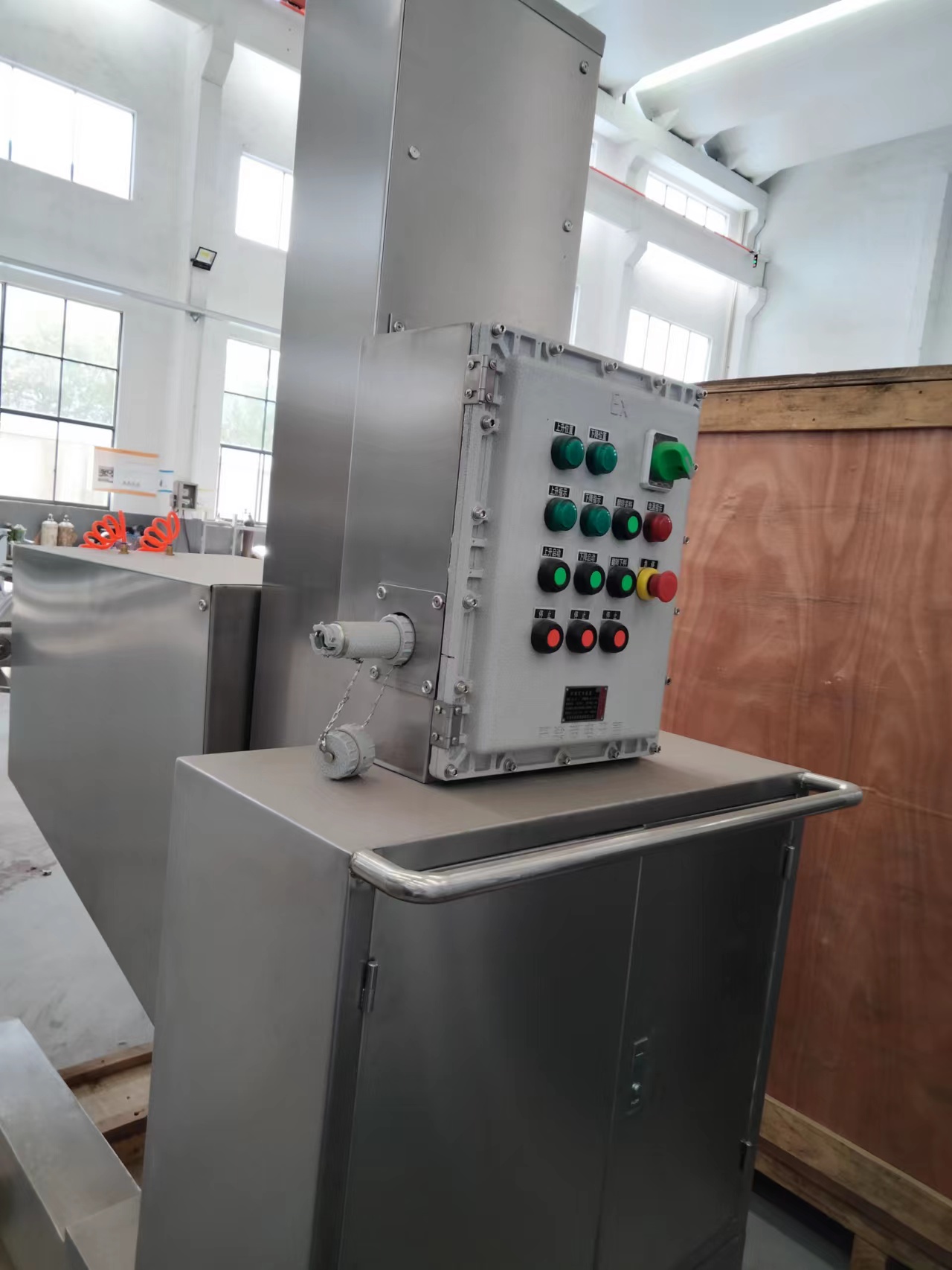 NTY系列移動(dòng)提升加料機(jī)